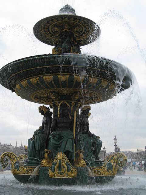 Fontaine de Jacques Hittorff sur la place de la Concorde